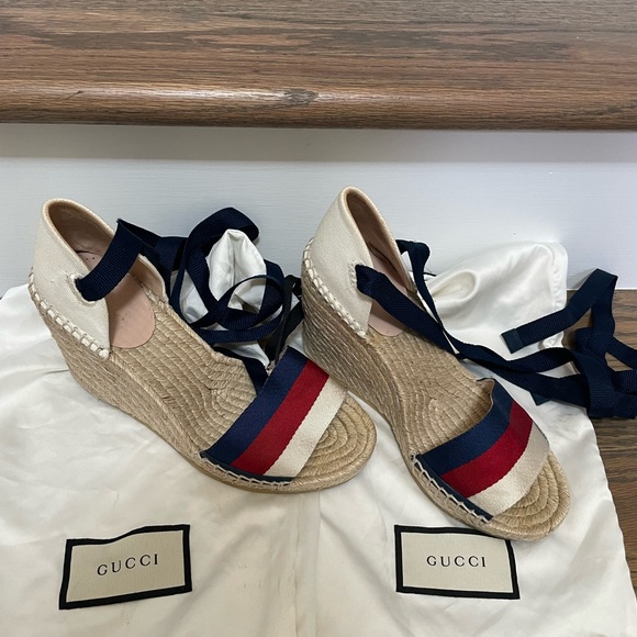 Gucci Espadrilles Wedge Sandals size 6. 100% authentic. luxury shoes. - Picture 8 of 8